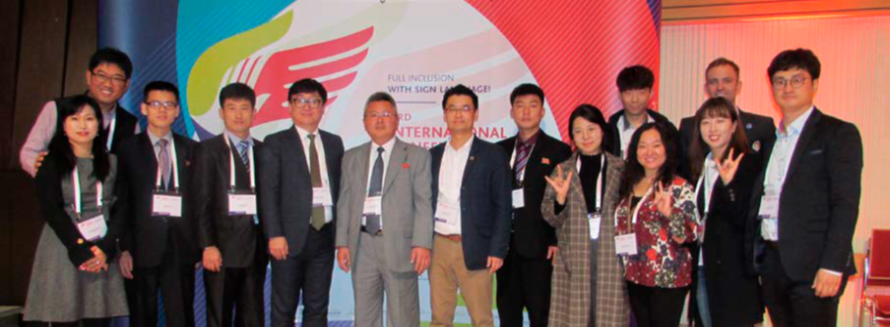 Gruppenfoto der süd- und nordkoreanischen Delegationsgruppe